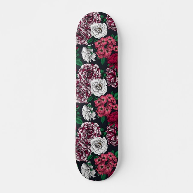 Red, white and bi-colour roses with green leaves o skateboard (Front)