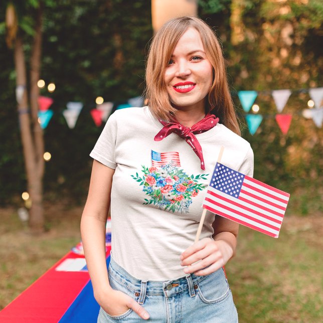 Red White And Blue Flowers Patriotic 4th Of July T-Shirt (Creator Uploaded)