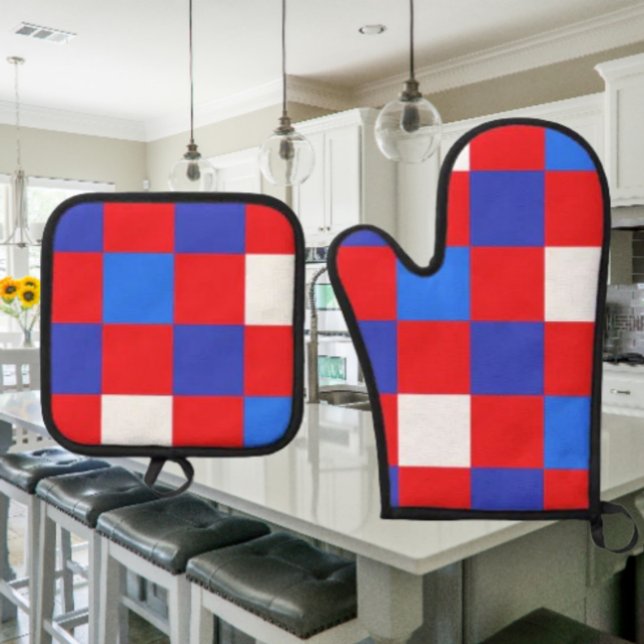 Red, White & Bold – Patriotic  Oven Mitt & Pot Holder Set (Creator Uploaded)