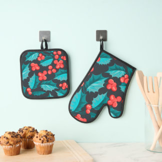 Red Winterberry Pattern Christmas Oven Mitt & Pot Holder Set