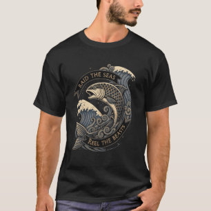 Reel the Beasts u2013 Norse Knotwork Mythology Fis T-Shirt