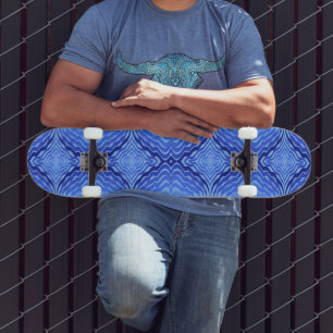 Reflective Blue Waves Modern Abstract Design Art Skateboard