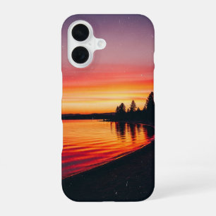 Reflet Vintage du Lac au Coucher de Soleil iPhone 16 Case