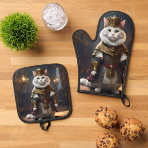 Regal Renaissance Cat, Oven Mitt & Pot Holder Set