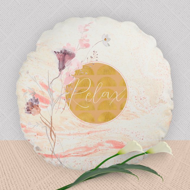Relax Floral Golden Romantic Soft Colours Luxury Round Cushion (Relax Floral Golden Romantic Soft Colors Luxury Round Pillow ©Susanne Sachers - Sunny Mind Design)