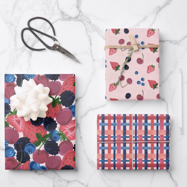 repeating berry patterned wrapping paper sheets (Front)