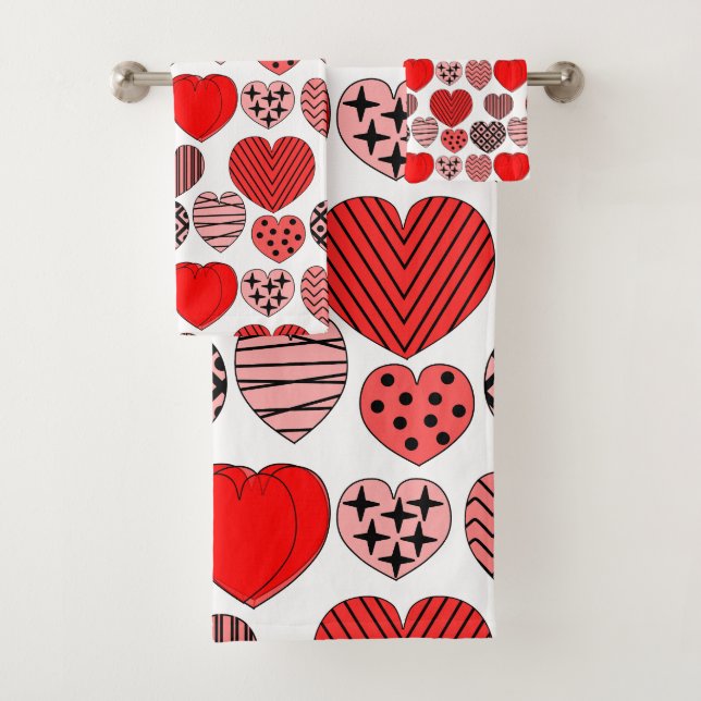 Repeating Hearts Bath Towel Set (Insitu)