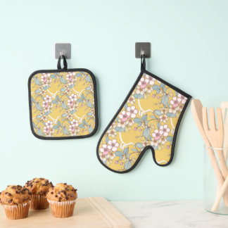 Repeating pattern in pastel colors oven mitt & pot holder set