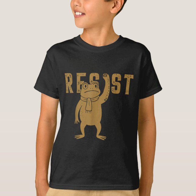 Resist Frog Rtland Frog Protest For Men Women  T-Shirt (Front)