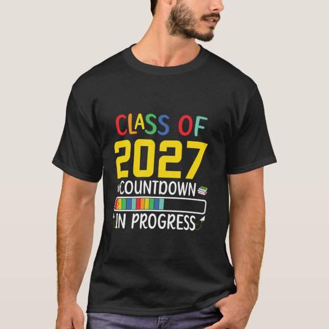 Retirement Class Of 2027 Count Down Progress Retir T-Shirt (Front)