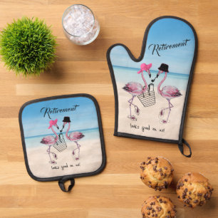 Retirement looks good on us! Flamingo on Beach Oven Mitt & Pot Holder Set