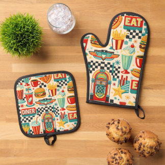 Retro 50s diner classic pattern oven mitt and pot oven mitt & pot holder set