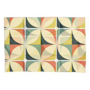 Retro 60's 70's geometric pattern. pillowcase