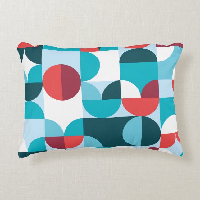 Retro 60's 70's minimalist pattern decorative cushion (Front)