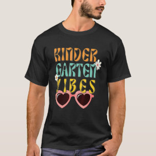Retro 70s Kindergarten Vibes Back To School Studen T-Shirt