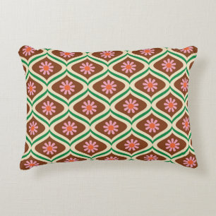 Retro 70s: Vintage Floral Pattern Decorative Cushion
