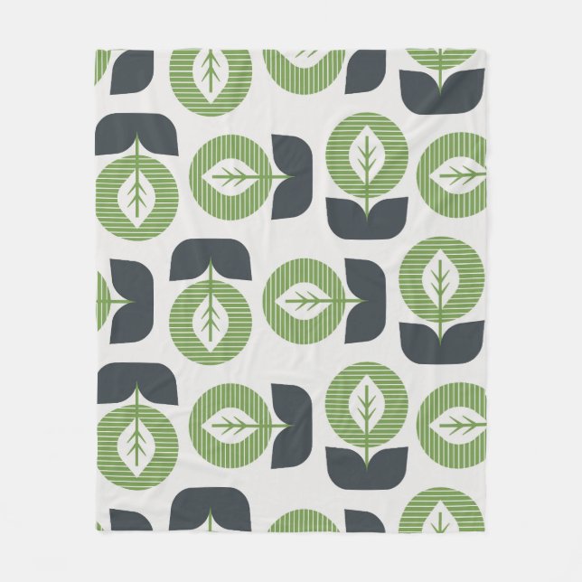 Retro Abstract Leaves: Seamless Vintage Style Fleece Blanket (Front)