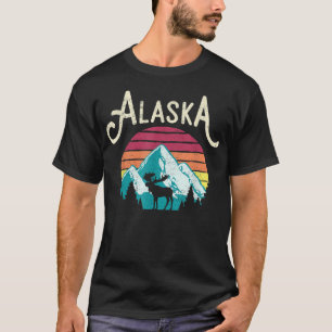Retro Alaska, AK Juneau Mountains Wildlife Moose  T-Shirt