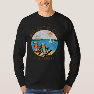 Retro Atlantic City Souvenir Vintage Beach Vacati T-Shirt