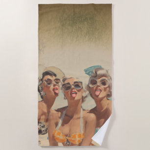 Retro Beach Pin-Up Vibes Towel