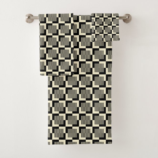 Retro Black & Tan Pattern Bath Towel Set (Insitu)