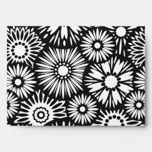 Retro black white flowers Envelope