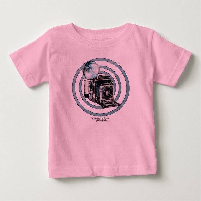 "Retro Camera" infant t-shirt (Front)