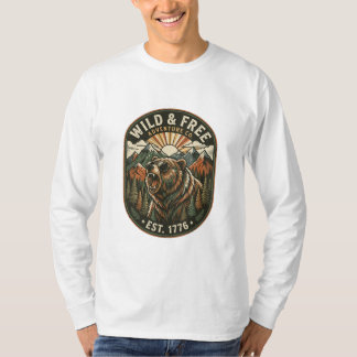 Retro Camping Hiking Outdoor Nature Lover Design T-Shirt