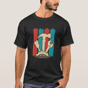 Retro Carpenter Carpentry Handyman Roofer Woodwork T-Shirt