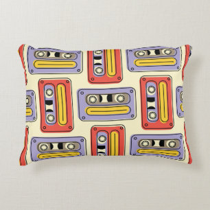 Retro cassette tapes: seamless pattern. decorative cushion