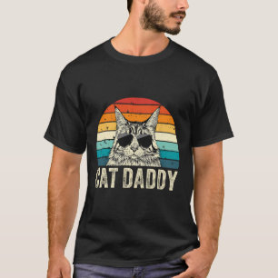 Retro Cat Daddy Vintage Distressed Maine Coon Cat  T-Shirt