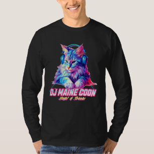 Retro Cat with Headphones  Music DJ Maine Coon Cat T-Shirt
