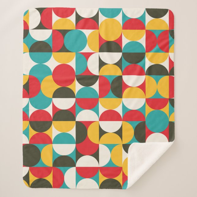 Retro Circles: Colourful Hipster Pattern. Sherpa Blanket (Front)