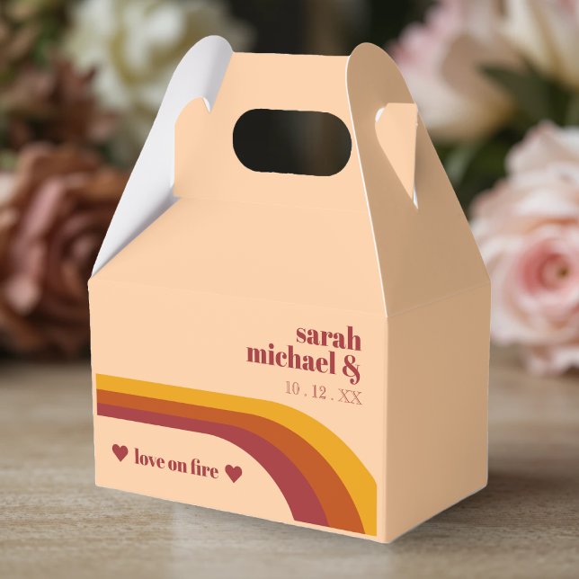 Retro Curved Arch Stripe Love on Fire Wedding Favour Box (Retro Curved Arch Stripe Love on Fire Wedding Favor Boxes
)