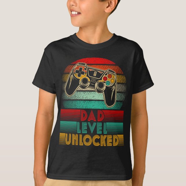 Retro Dad Level Unlocked New Dad Controller Father T-Shirt (Front)