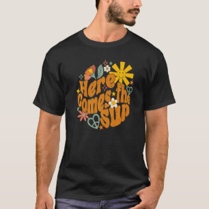Retro Daisy Rainbow Sunrise Here Comes The Sun Hip T-Shirt