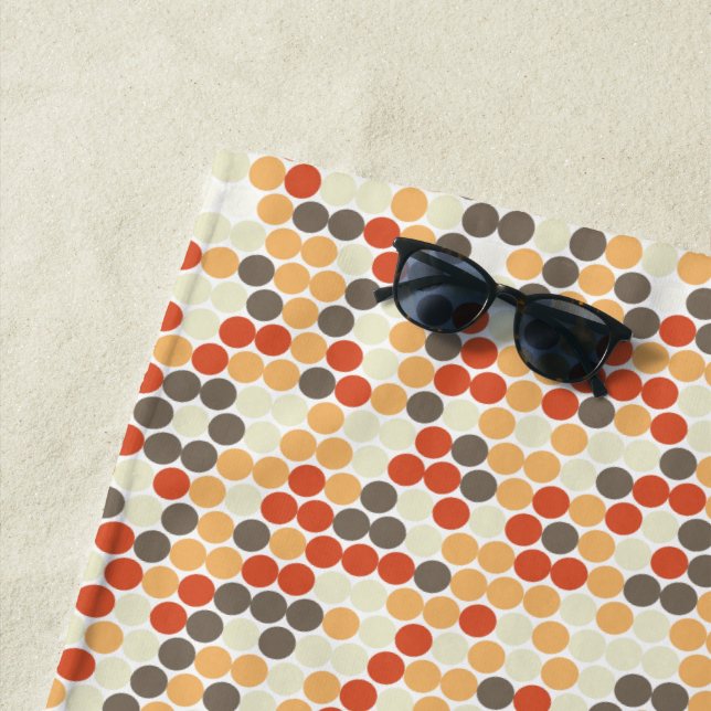 Retro dots beach towel (In Situ)