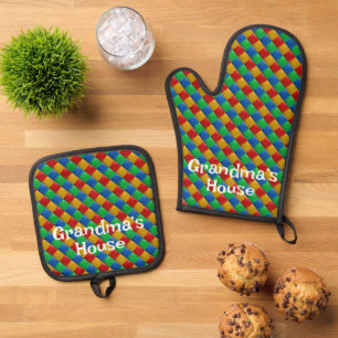 Retro Floor Pattern Oven Mitt and Pot Holders Oven Mitt & Pot Holder Set