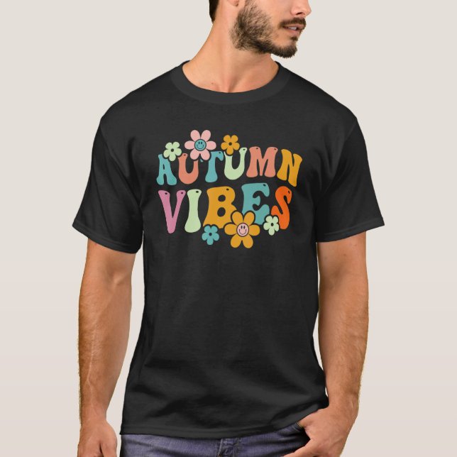 Retro Floral Autumn Vibes Cozy Season Fall Thanksg T-Shirt (Front)