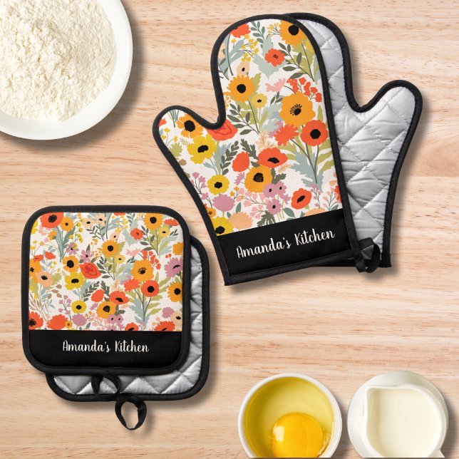 Retro Floral Pattern Personalised Name Kitchen Oven Mitt & Pot Holder Set (Creator Uploaded)