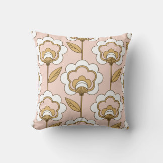 Retro floral: seamless vintage pattern. cushion