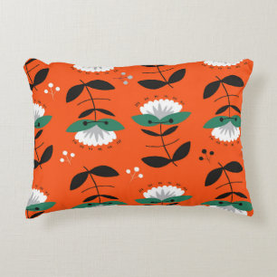 Retro flowers, leaves: seamless pattern. decorative cushion