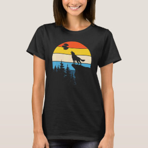 Retro Forest Animal Predator Full Moon Howling Wol T-Shirt