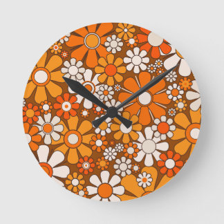 Retro Garden Floral 60s 70s Pattern Brown & Orange Round Clock