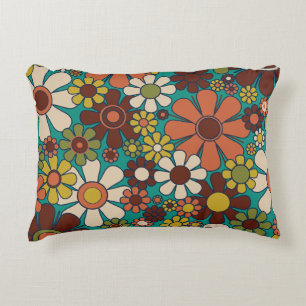 Retro Garden Flowers 60s 70s Floral Pattern Decorative Cushion