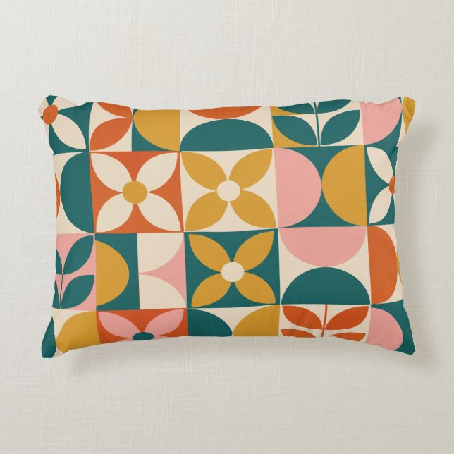 Retro Geometric Flower Patchwork Decorative Cushion (Front)