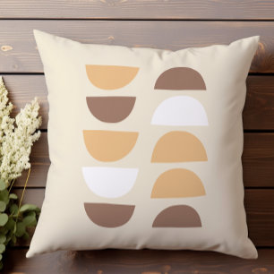 Retro geometric pattern cushion