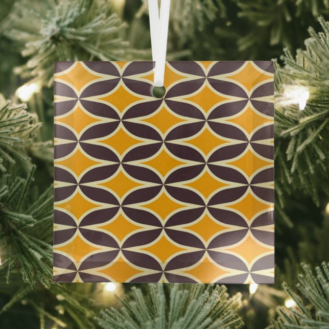 Retro geometric pattern yellow and brown leaf glass tree decoration (Insitu)