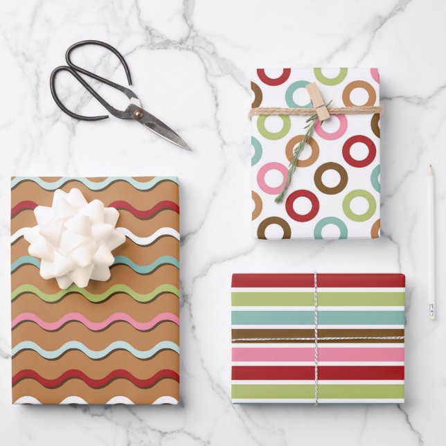 Retro Gingerbread Pattern Wrapping Paper Sheet (Front)