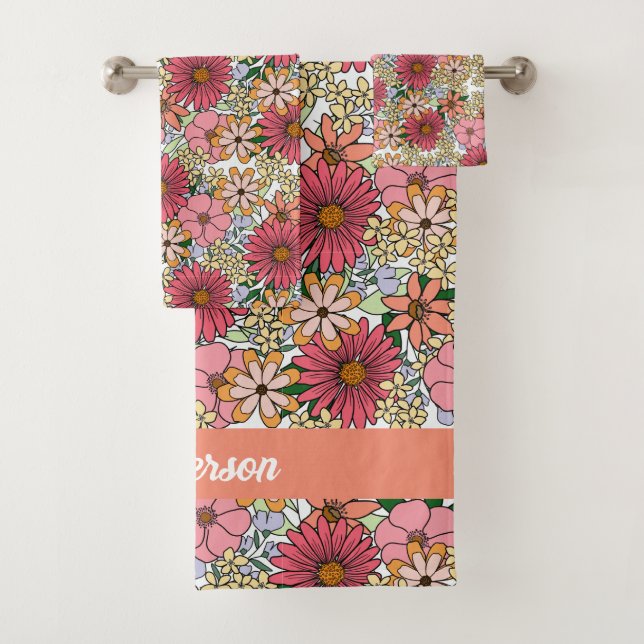 Retro Groovy Floral Daisy Boho Bath Towel Set (Insitu)
